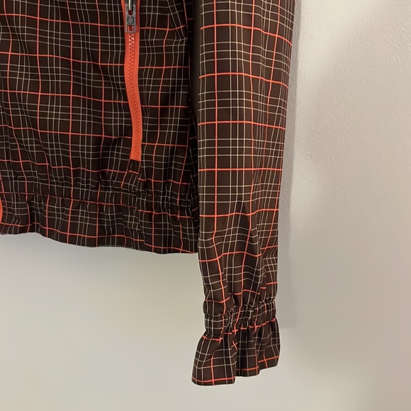 The North Face Women’s Lightweight Jacket - Size Medium - Picture 5 of 9